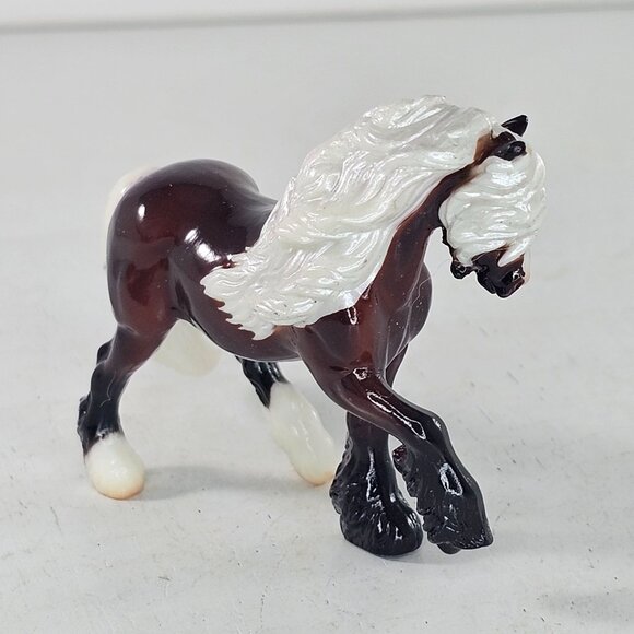 Breyerfest Brezel 2022 Glossy Fell Pony Stablemate Oktoberfest Treats Horse New - Picture 5 of 11